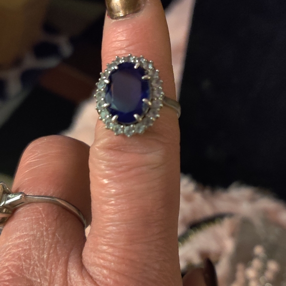 Ring - Picture 3 of 3